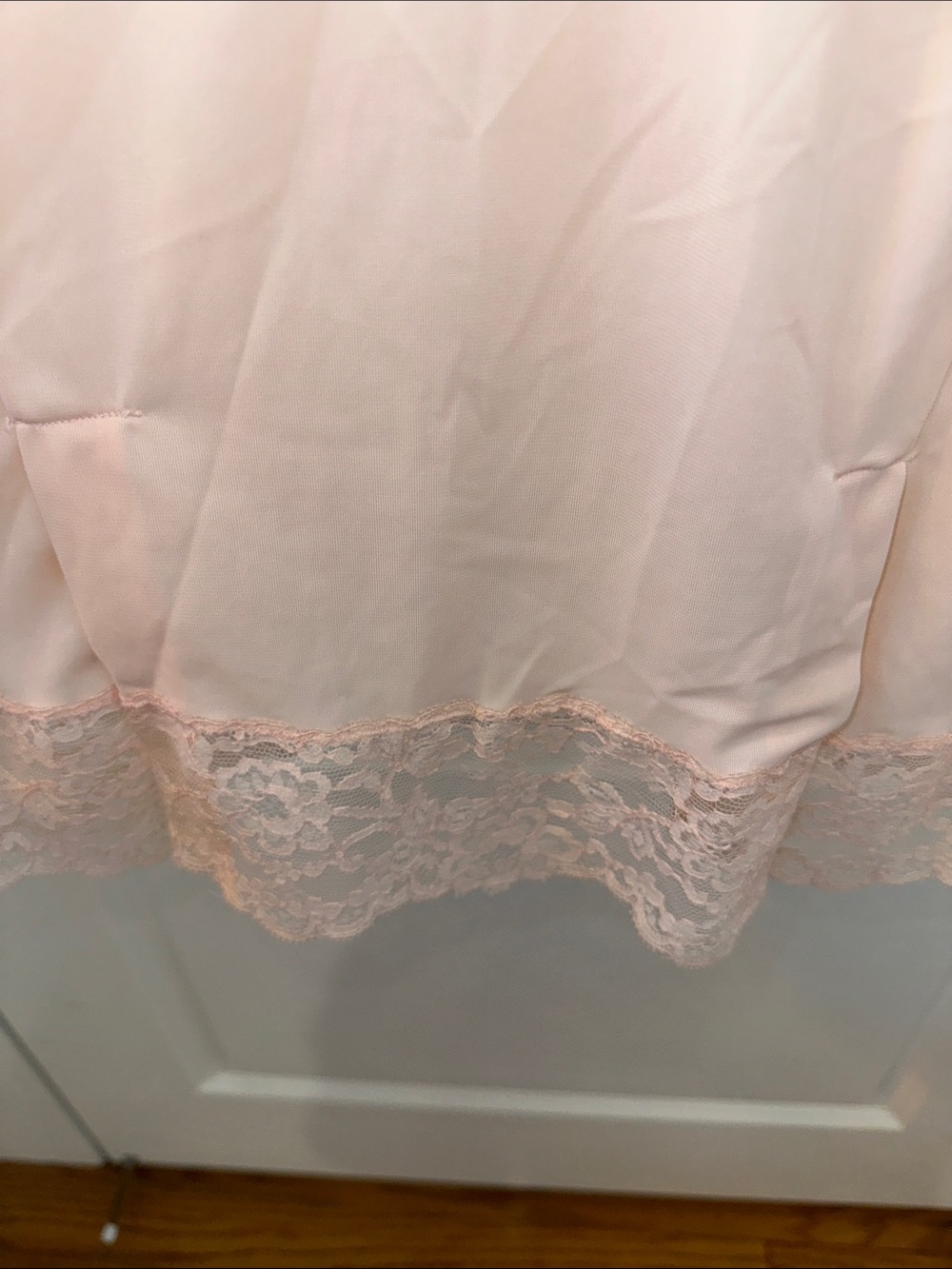 Vintage 60s Formfit Rogers light pink full slip with lace bodice & hem‎ - Picture 7 of 9
